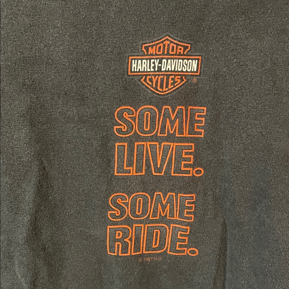 Harley-Davidson Black Tee with Bold Text - Picture 4 of 5